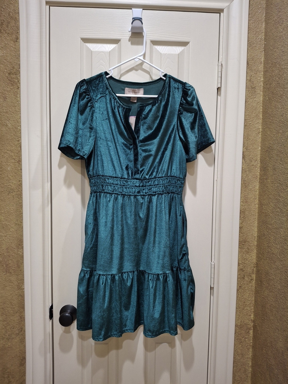 French Connection Green Short-Sleeve Satin Mini Dress